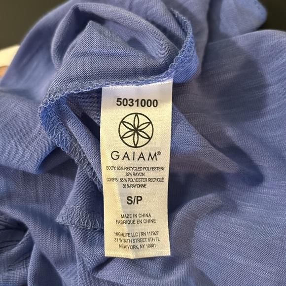 Gaiam tank top purple size small - Picture 6 of 7